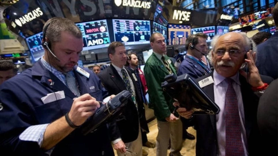 Wall Street: Το sell-off στα ομόλογα παρέσυρε και τις μετοχές